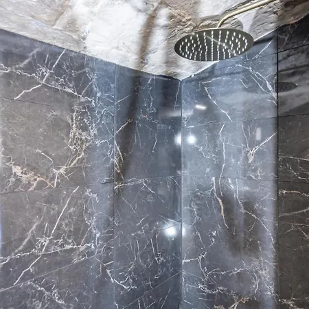 L'antre Romantique -logement Avec Baignoire Balneo *